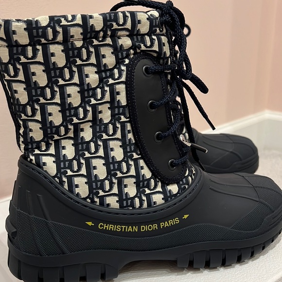 Dior Shoes - Oblique Nylon D-Venture Printed Combat Boots
Size: 8.5